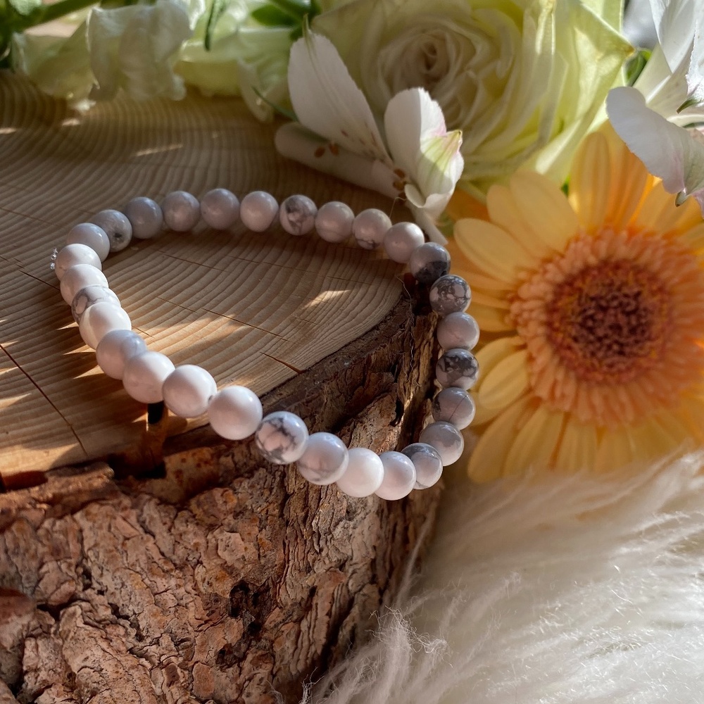 Howlite Beaded Bracelet